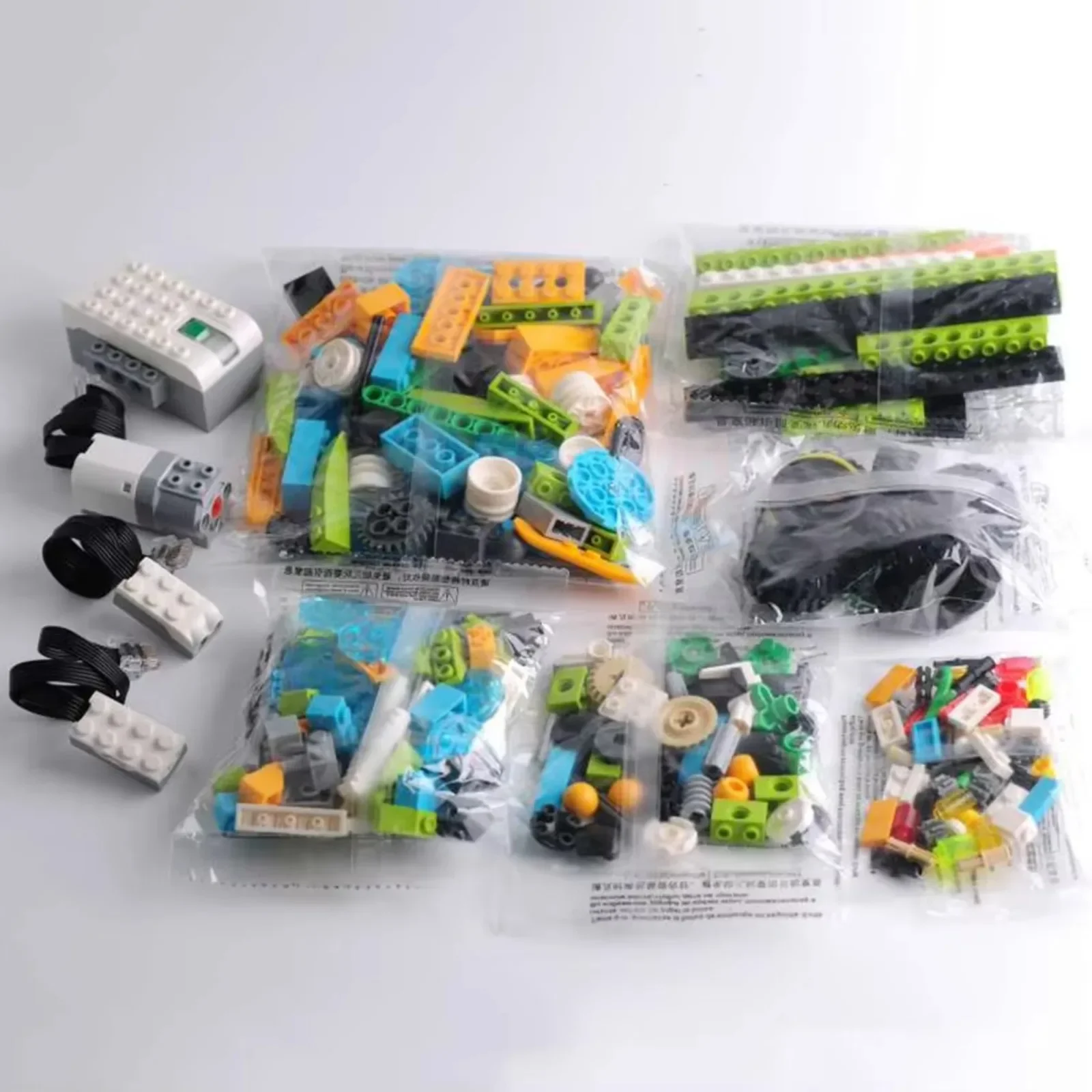 STEM We-do2.0 45300 Core Progr - огляд і ціна Lego Set Technic